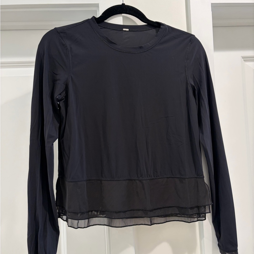 Women's Black Long-Sleeve Layered Hem Top